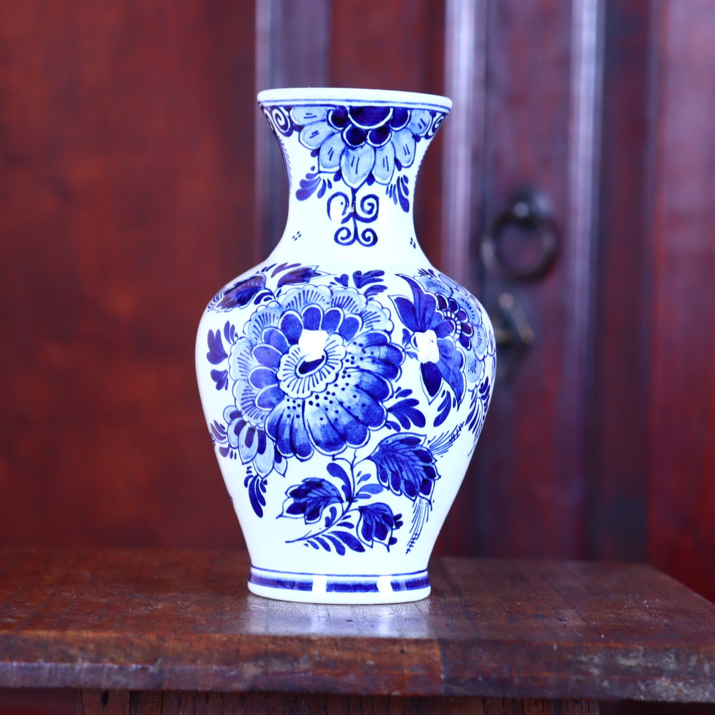 Delft style small vase