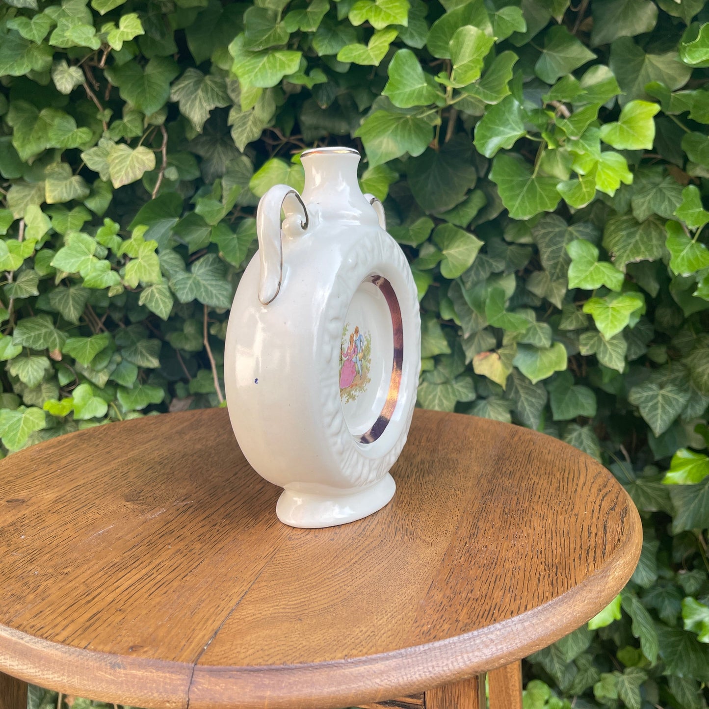 Ceramic Flask-Shaped Vase – Romantic Scene