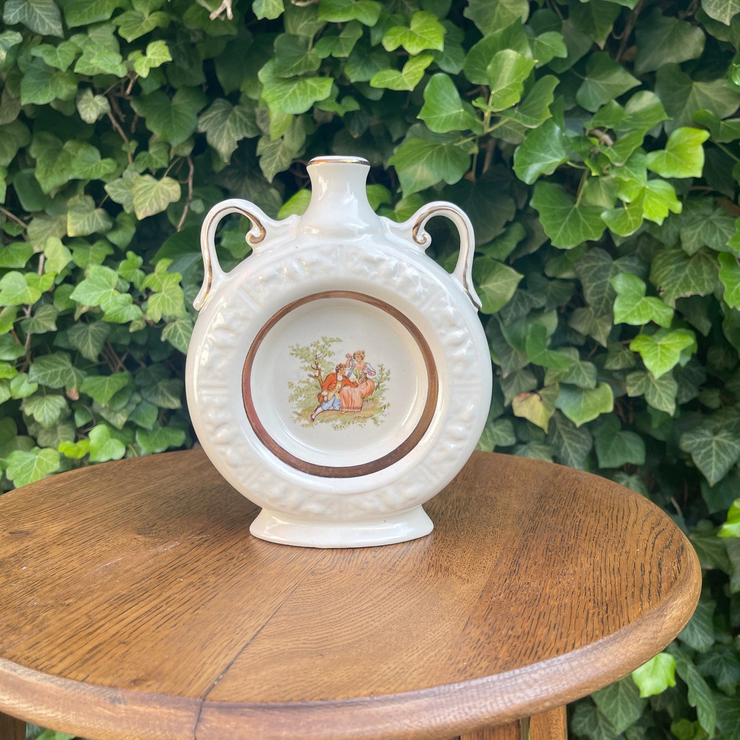 Ceramic Flask-Shaped Vase – Romantic Scene