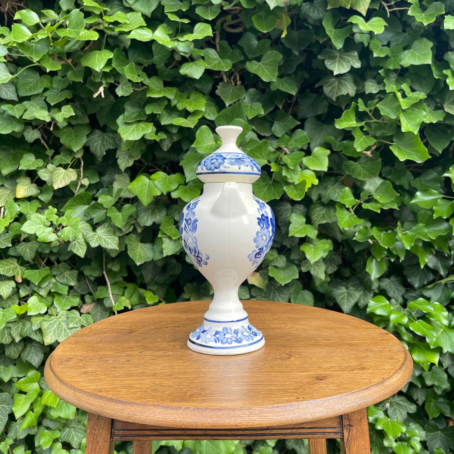 Ceramic Vase with Lid – Hand-Painted Blue Floral Design