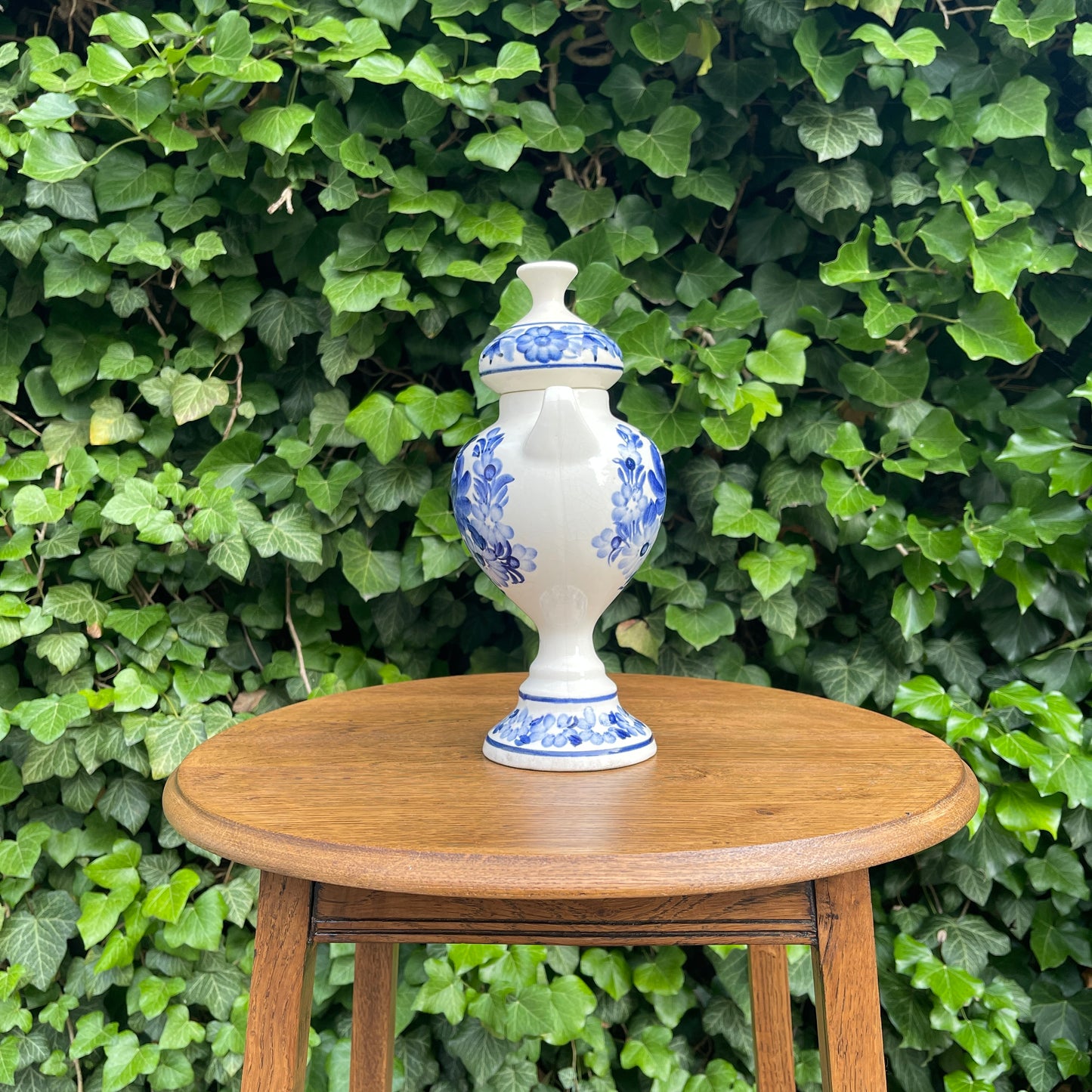 Ceramic Vase with Lid – Hand-Painted Blue Floral Design