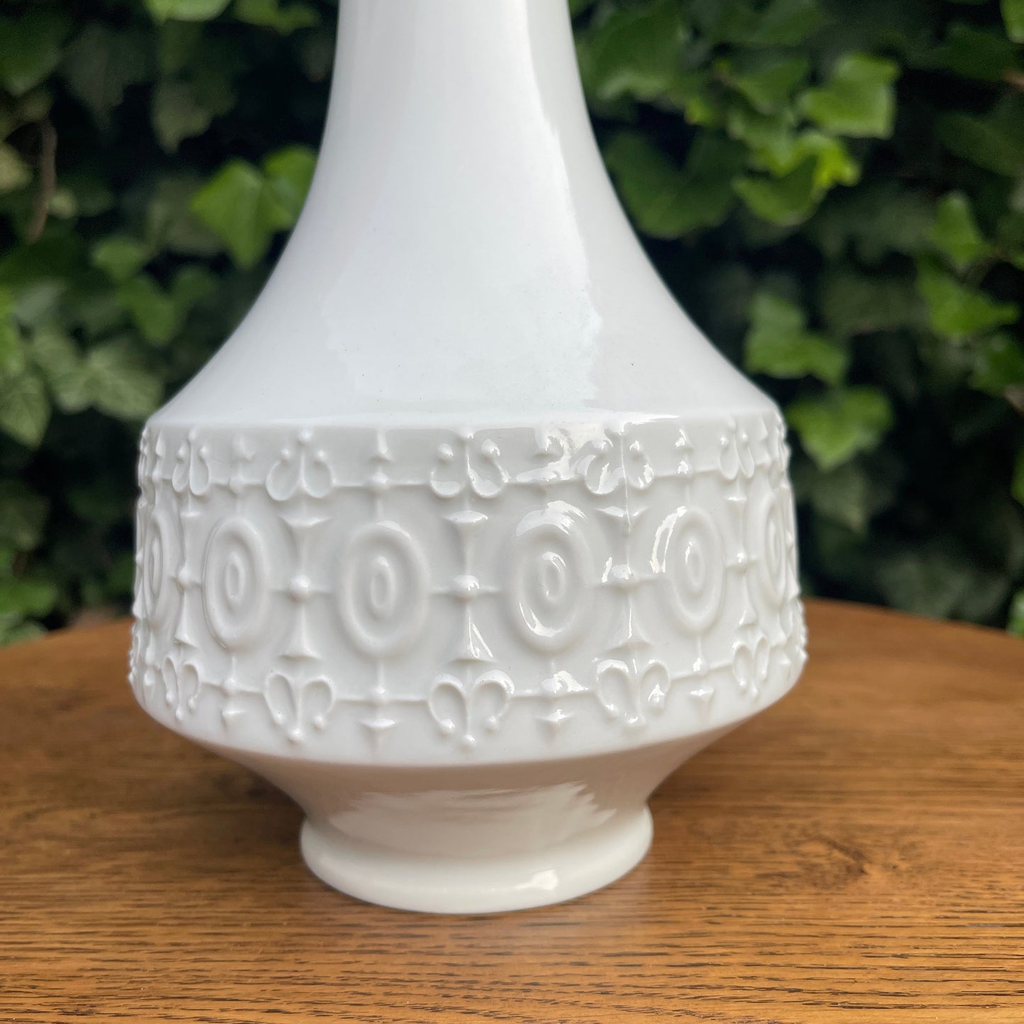 White Porcelain Vase – Relief Ornament