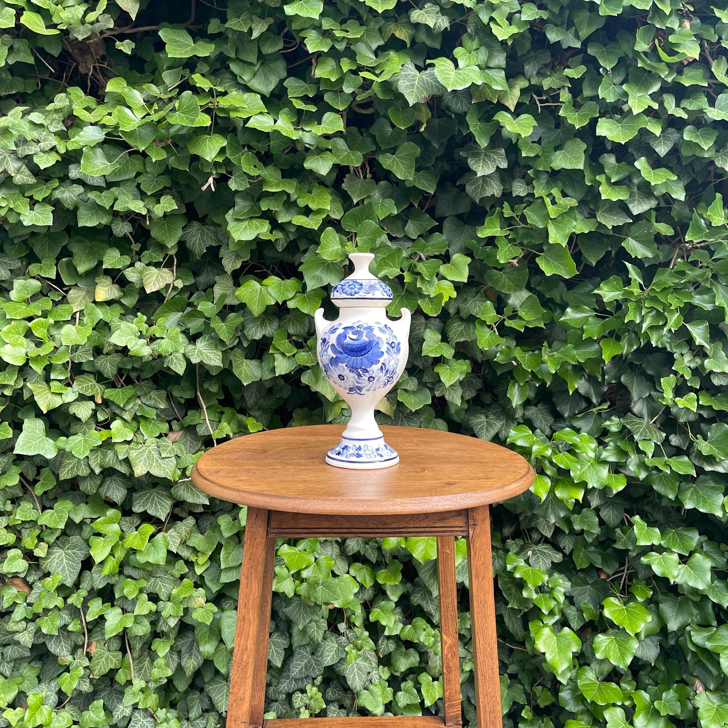 Ceramic Vase with Lid – Hand-Painted Blue Floral Design