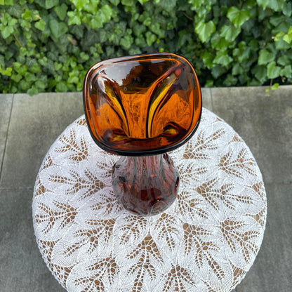 Art Glass Vase – Amber-Toned Organic Form